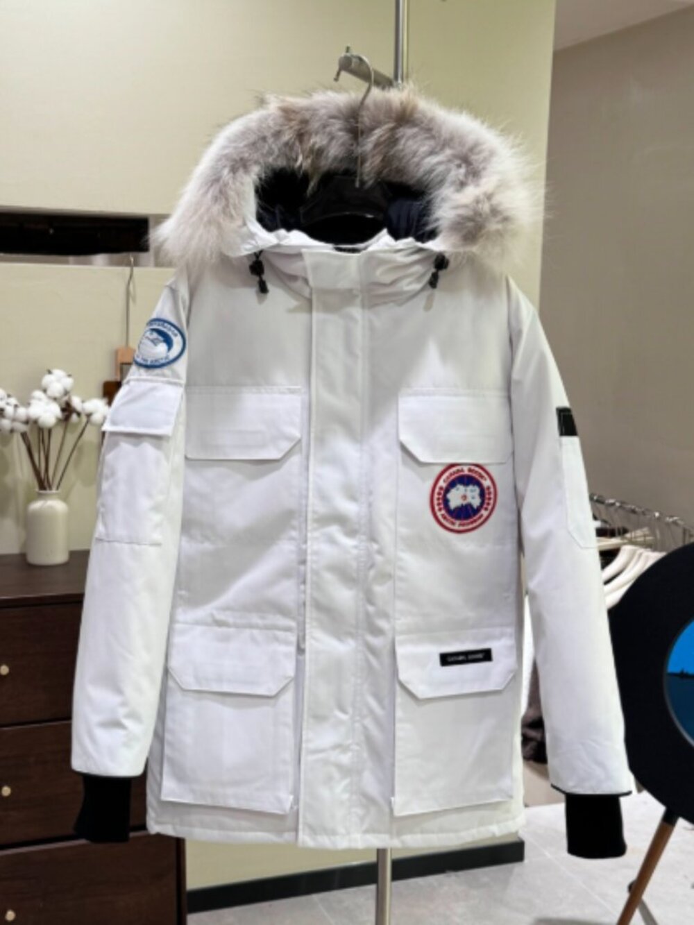 .canada Goose Expedition Series White Hooded Down Jacket